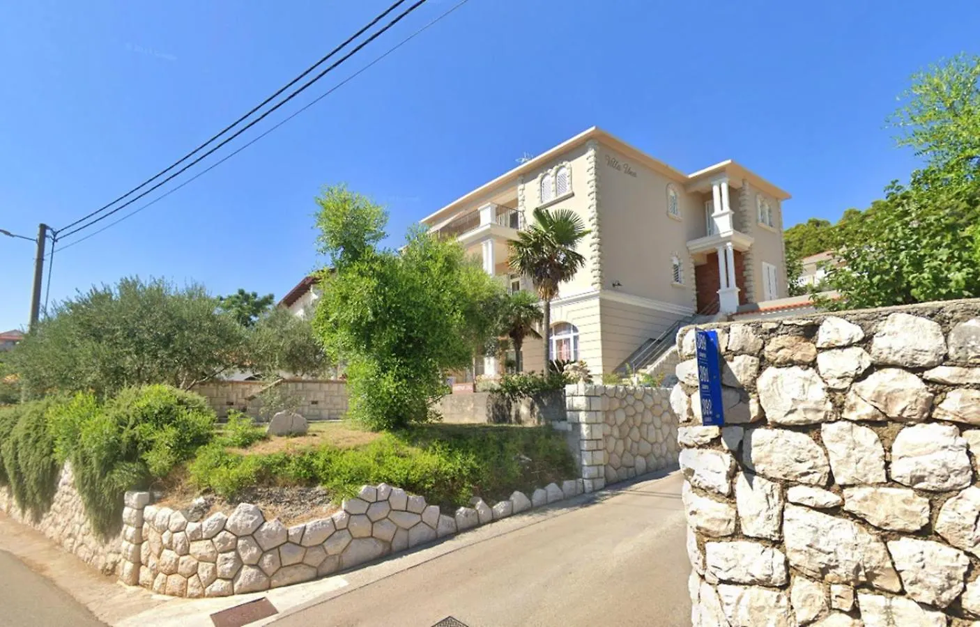 Seafront Family Apartment Una - Sunny Rab Island Rab Town Croatia